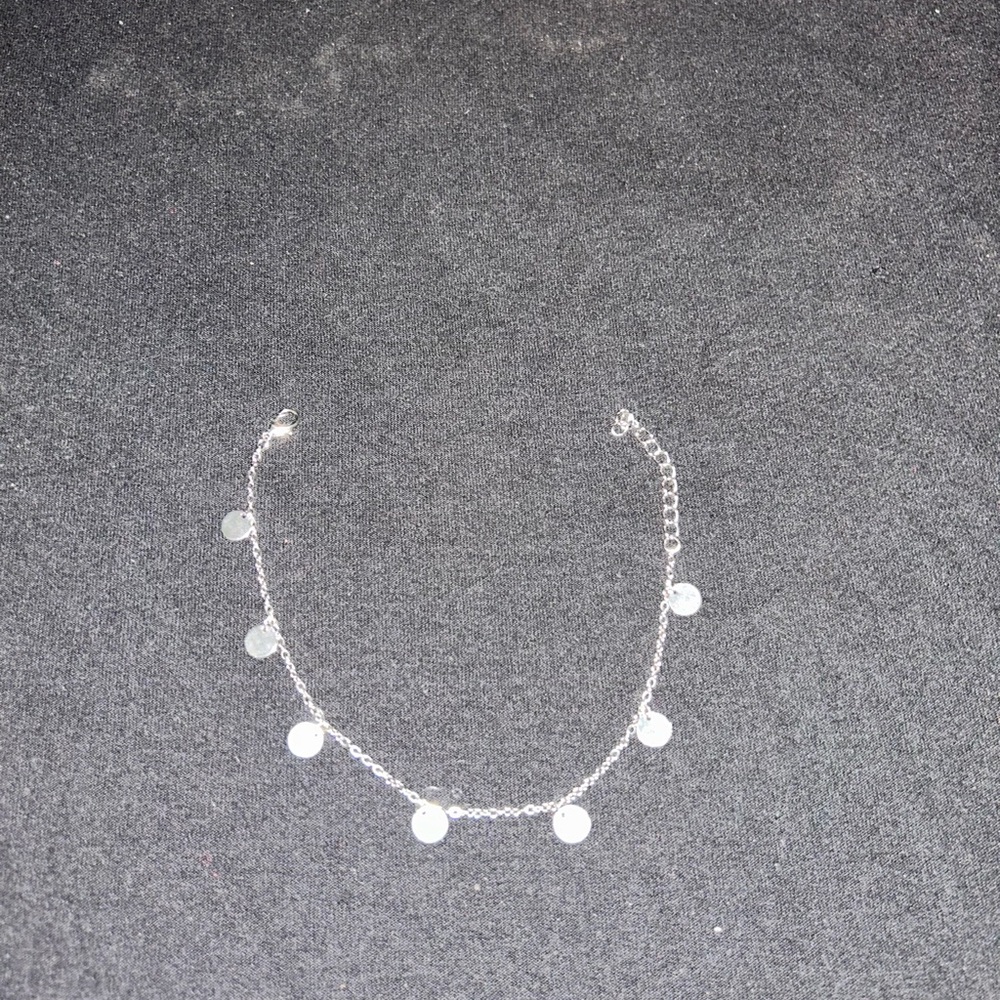 Elegant Silver Disc Necklace